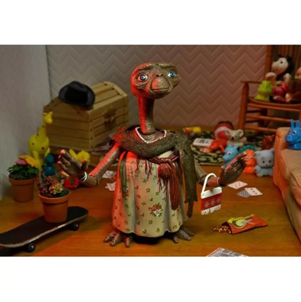 NECA E.T. The Extra-Terrestrial Ultimate Dress Up E.T. 40Th Anniversary 7-Inch Scale Action Figure* Ultimates