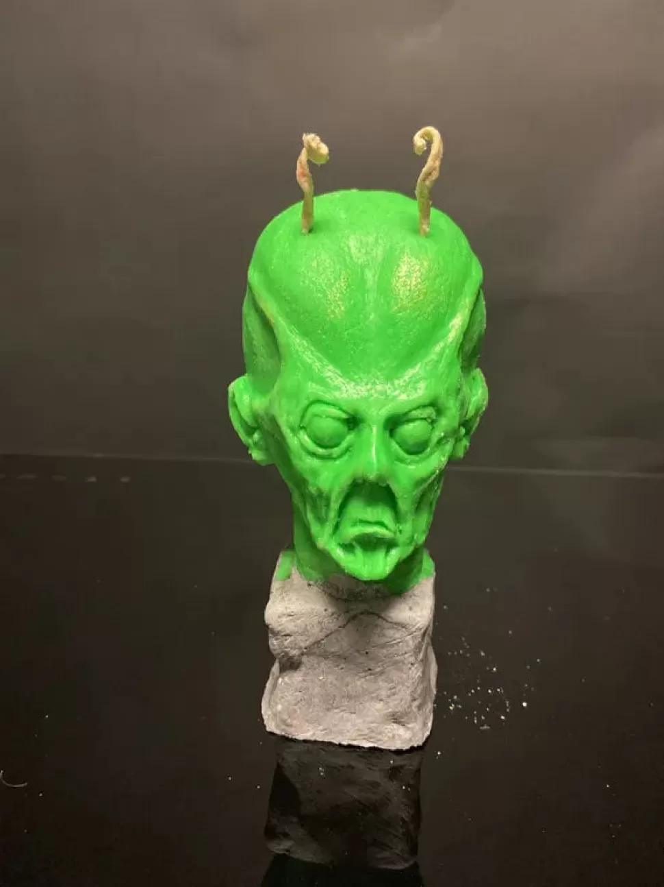 Monster Resurrection Studios Nebula Alien - Monster Melt Candle* Candles