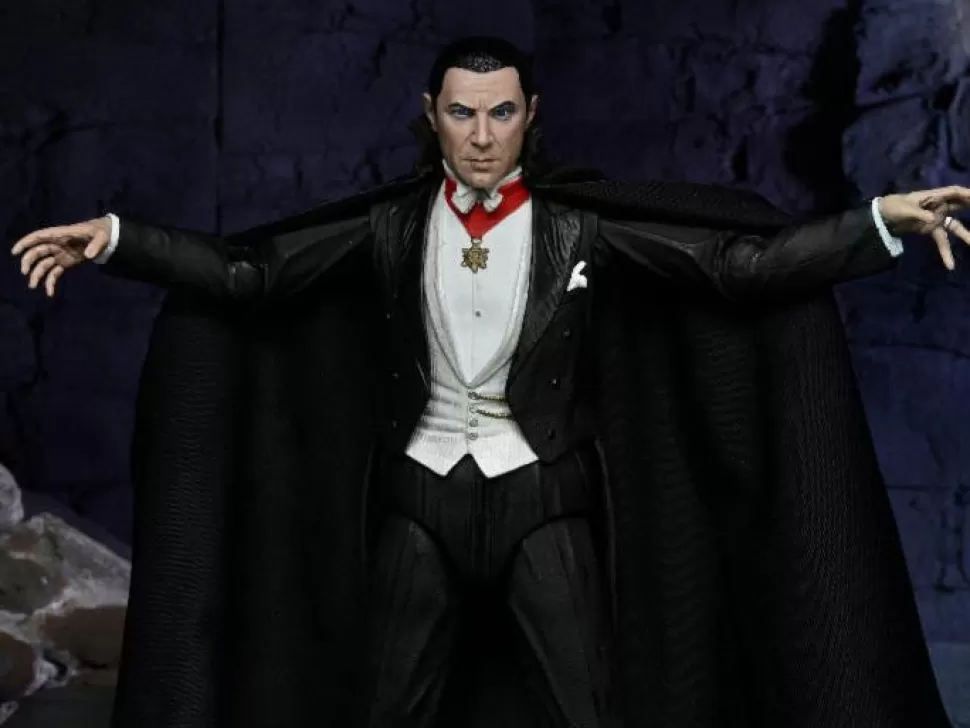 NECA Universal Monsters Ultimate Dracula (Transylvania) Figure* Ultimates